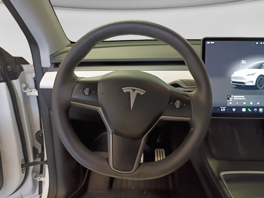 2023 Tesla Model Y view 6