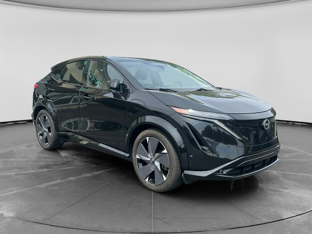 2023 Nissan Ariya view 3