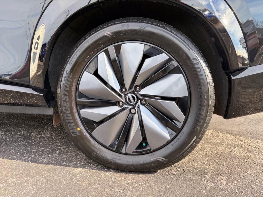 2023 Nissan Ariya view 31