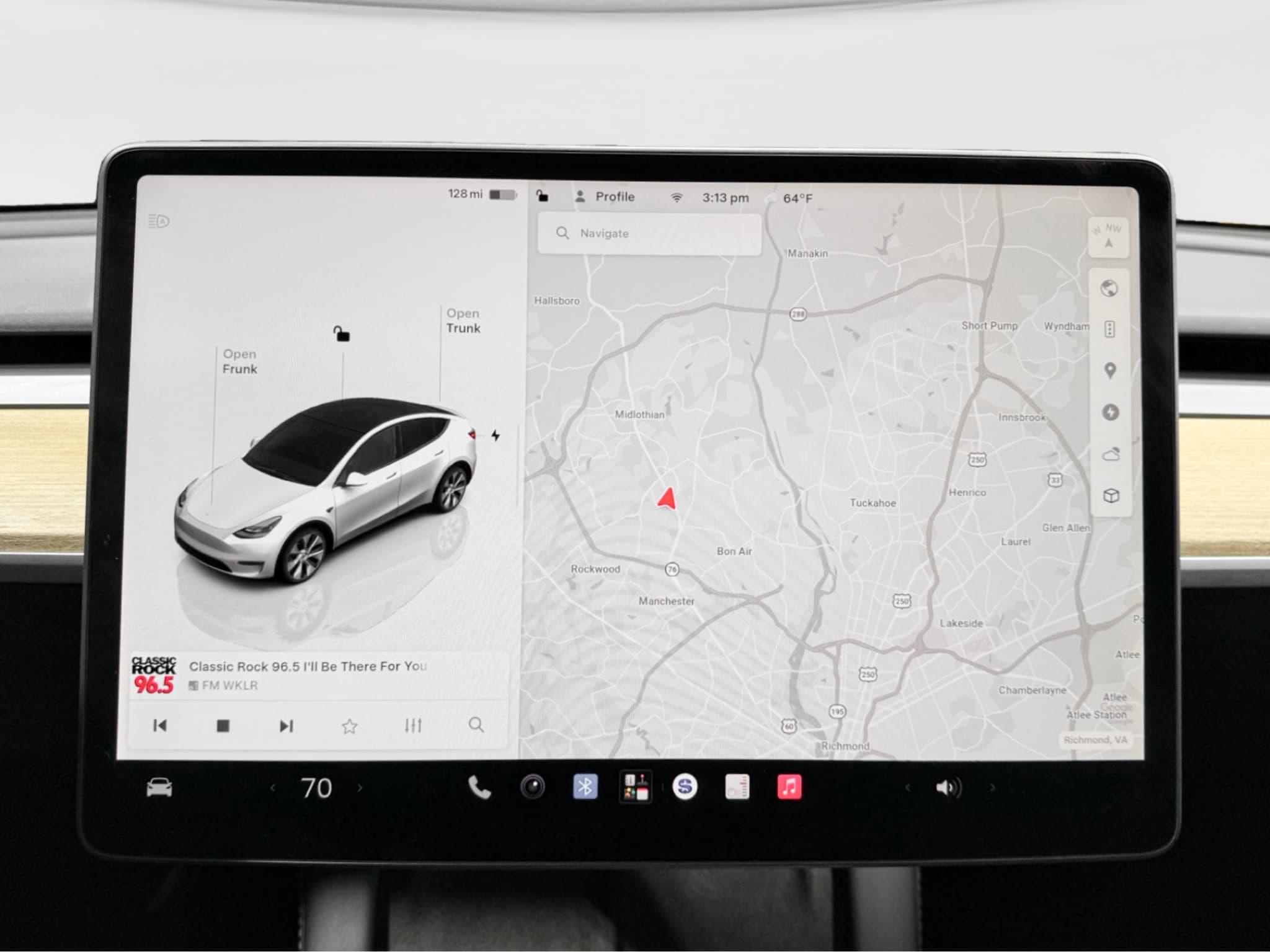 2023 Tesla Model Y view 8