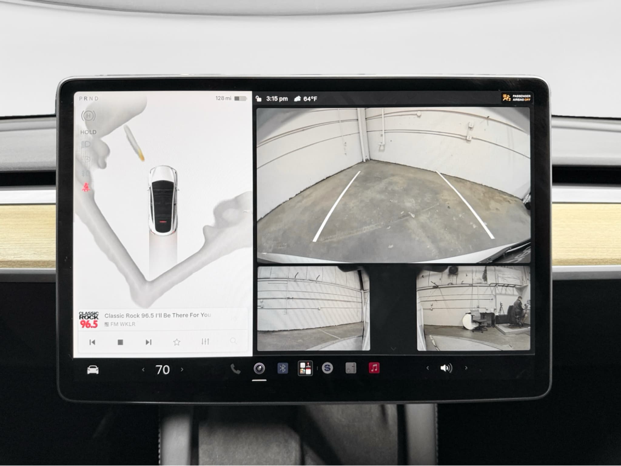 2023 Tesla Model Y view 13