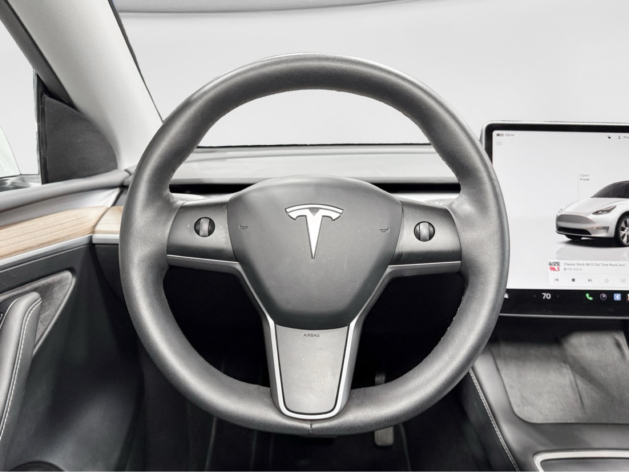 2023 Tesla Model Y view 7