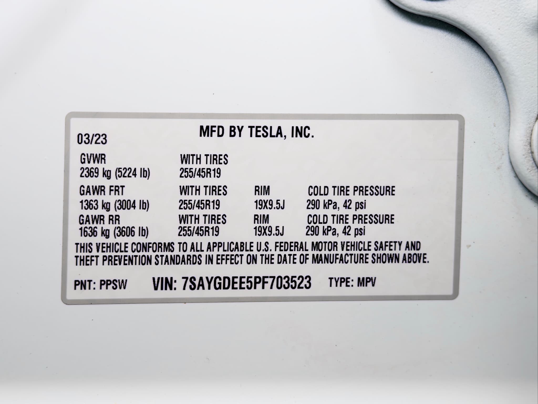 2023 Tesla Model Y view 27