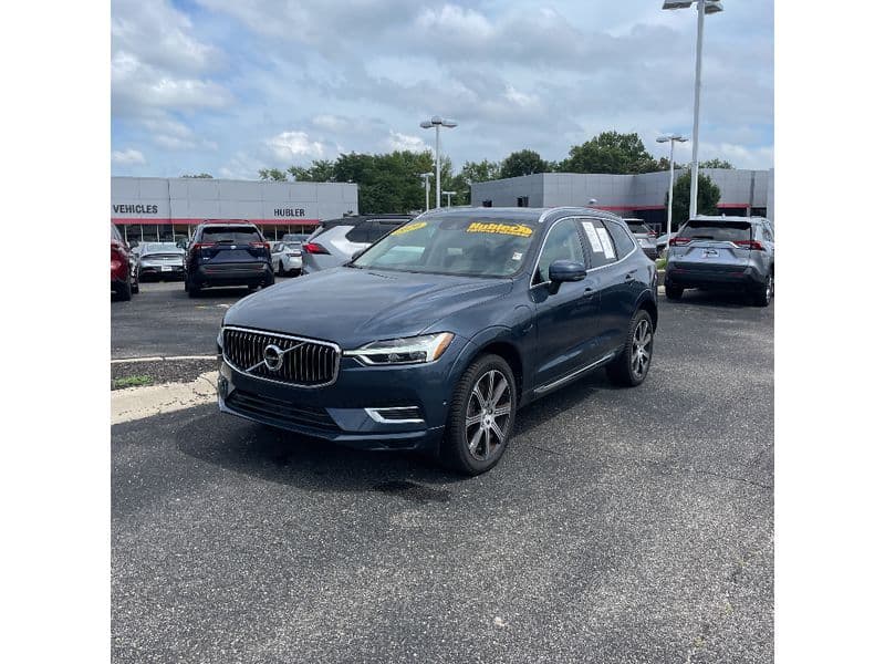 2020 Volvo XC60 view 1