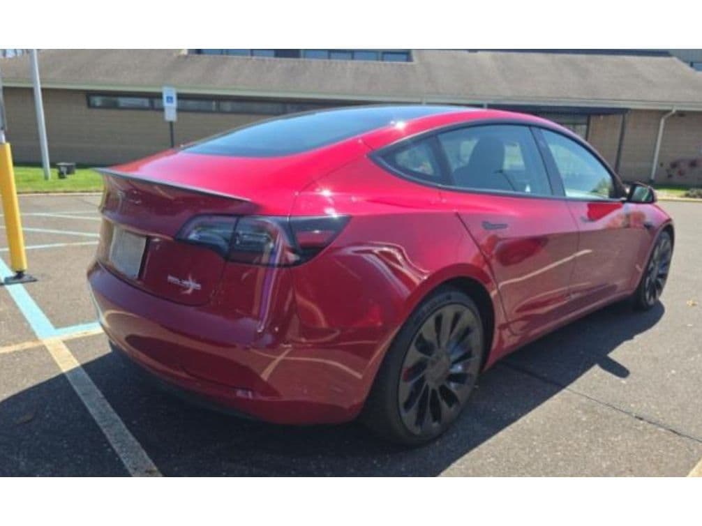 2023 Tesla Model 3 view 4