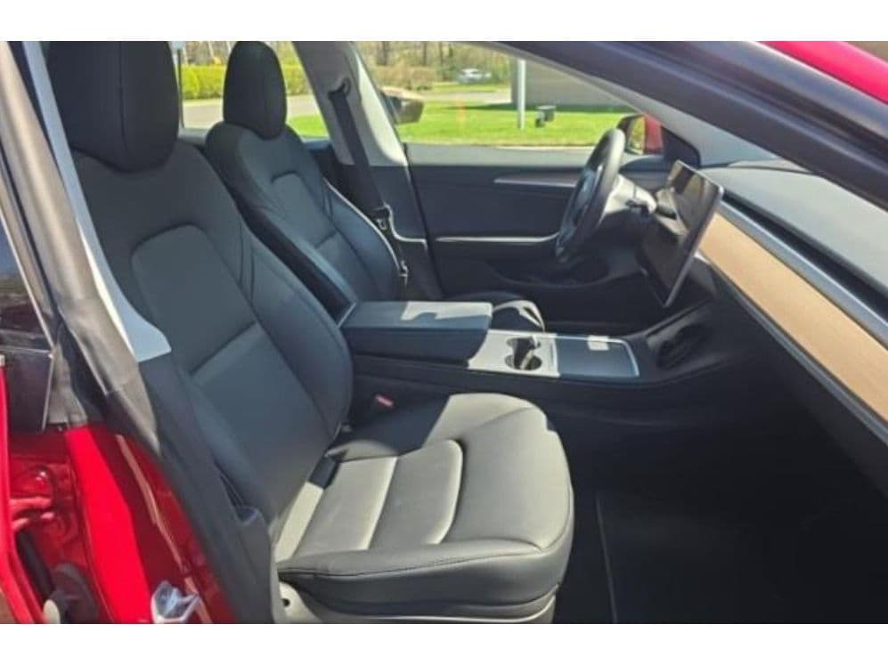 2023 Tesla Model 3 view 5