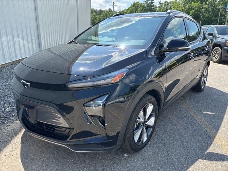2023 Chevrolet Bolt EUV view 7