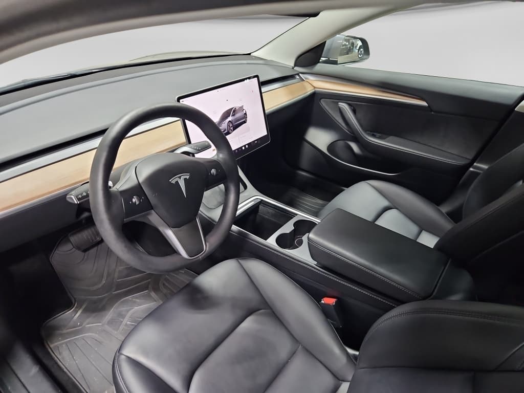 2020 Tesla Model 3 view 13