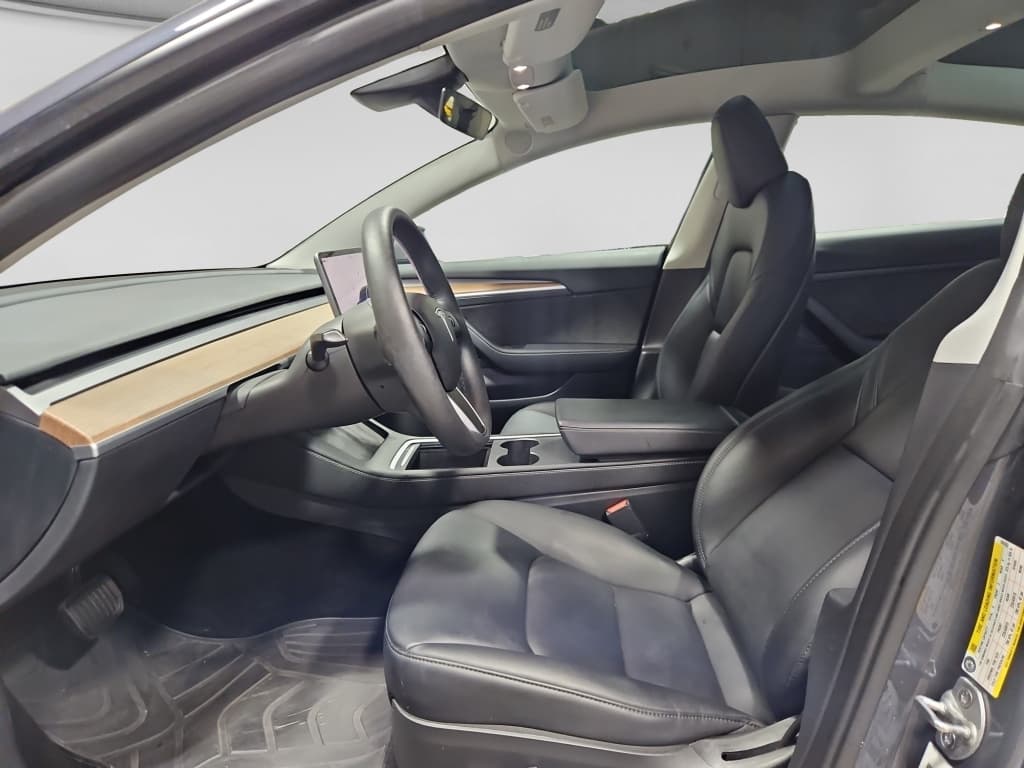 2020 Tesla Model 3 view 14