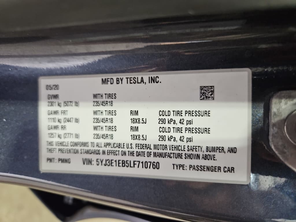 2020 Tesla Model 3 view 20