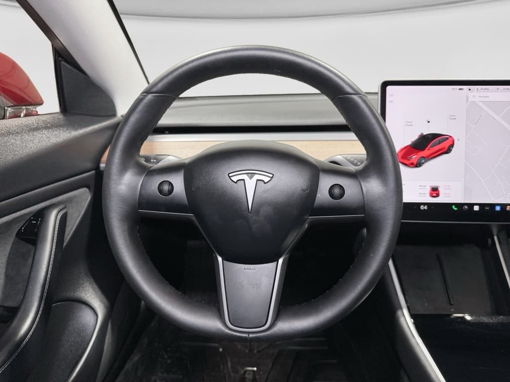 2020 Tesla Model 3 view 7