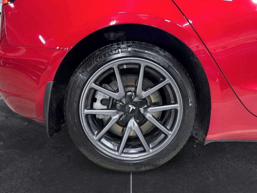 2020 Tesla Model 3 view 35