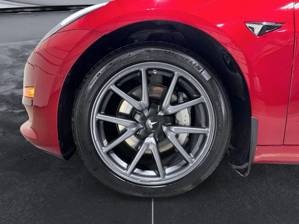 2020 Tesla Model 3 view 29