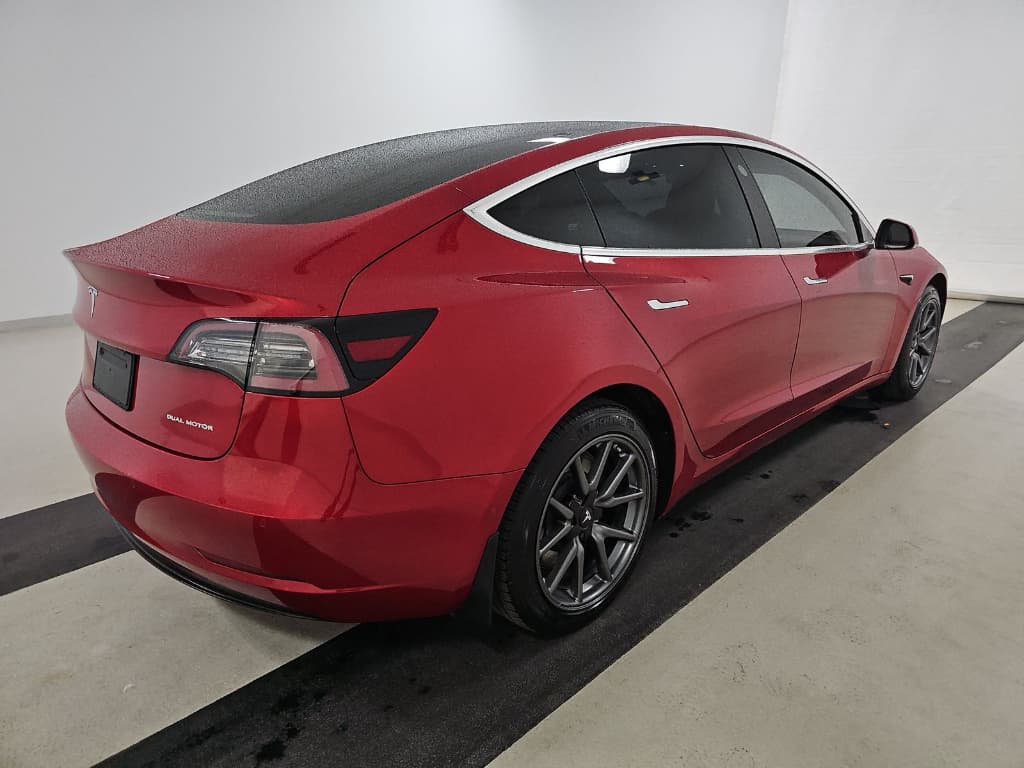 2020 Tesla Model 3 view 3