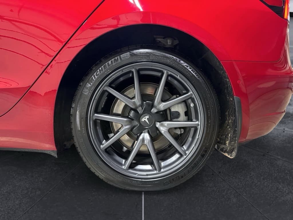 2020 Tesla Model 3 view 31