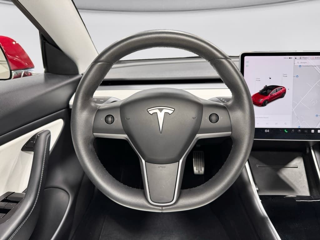 2020 Tesla Model 3 view 7