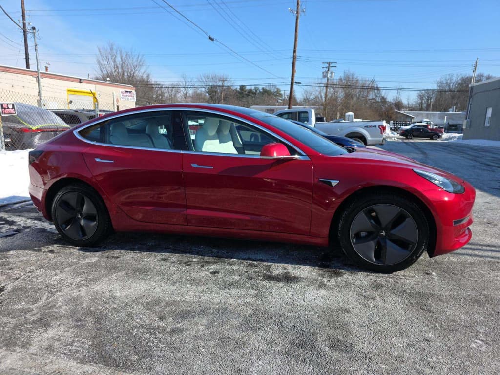 2020 Tesla Model 3 view 4