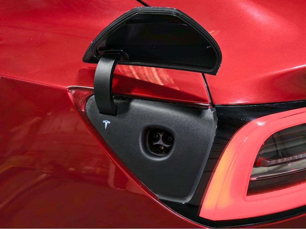 2020 Tesla Model 3 view 5