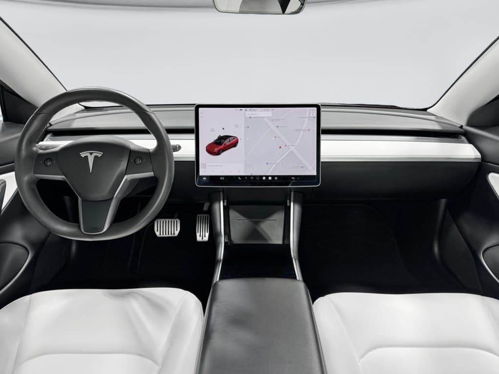 2020 Tesla Model 3 view 14