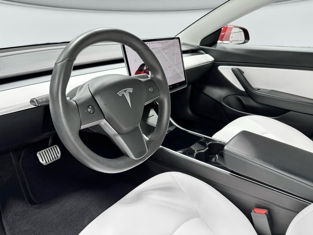 2020 Tesla Model 3 view 16