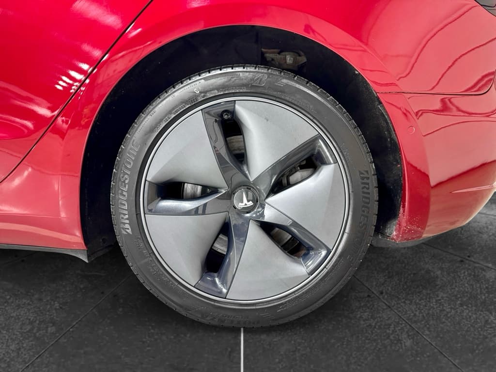 2020 Tesla Model 3 view 31