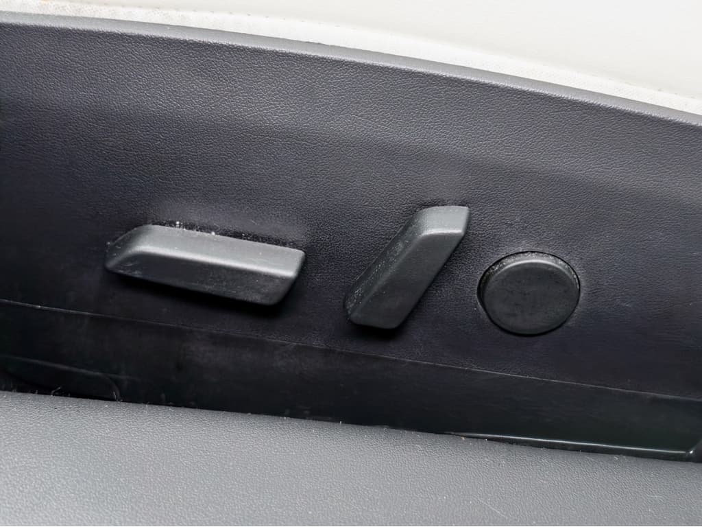 2020 Tesla Model 3 view 6