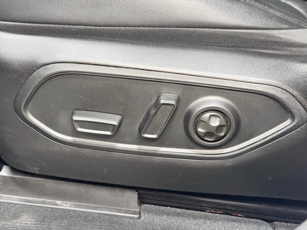 2022 Jeep Grand Cherokee 4xe view 6