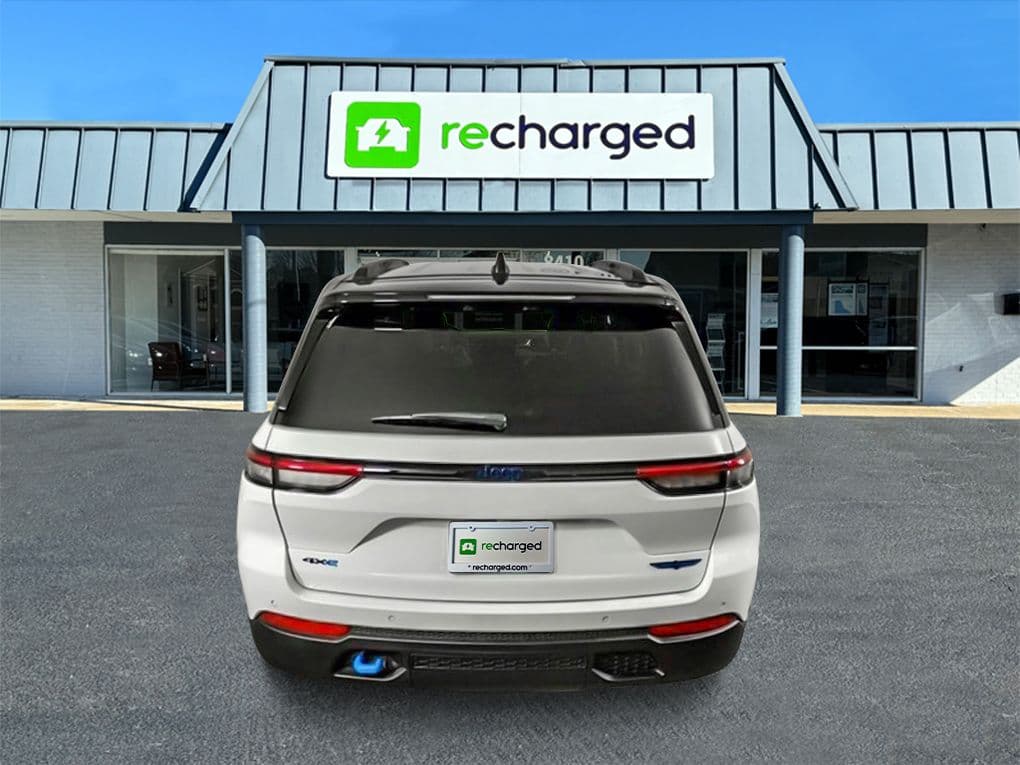 2022 Jeep Grand Cherokee 4xe view 6