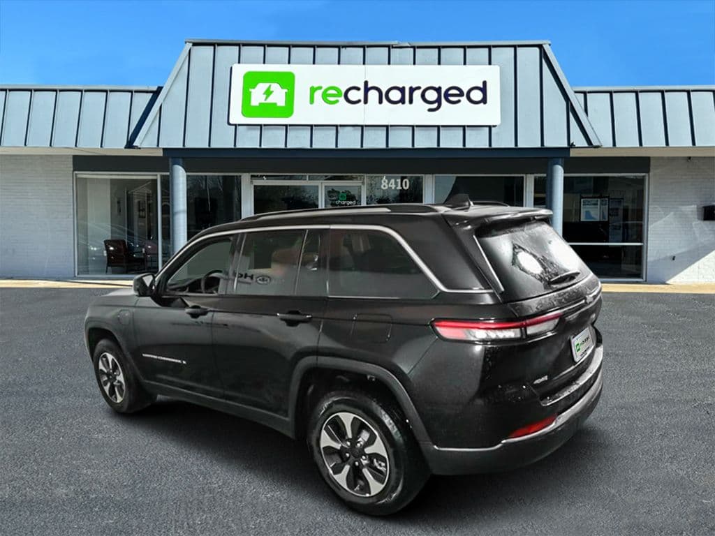 2022 Jeep Grand Cherokee 4xe view 5