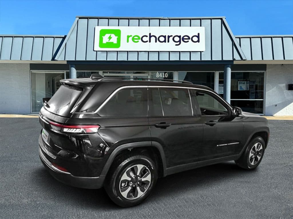 2022 Jeep Grand Cherokee 4xe view 6