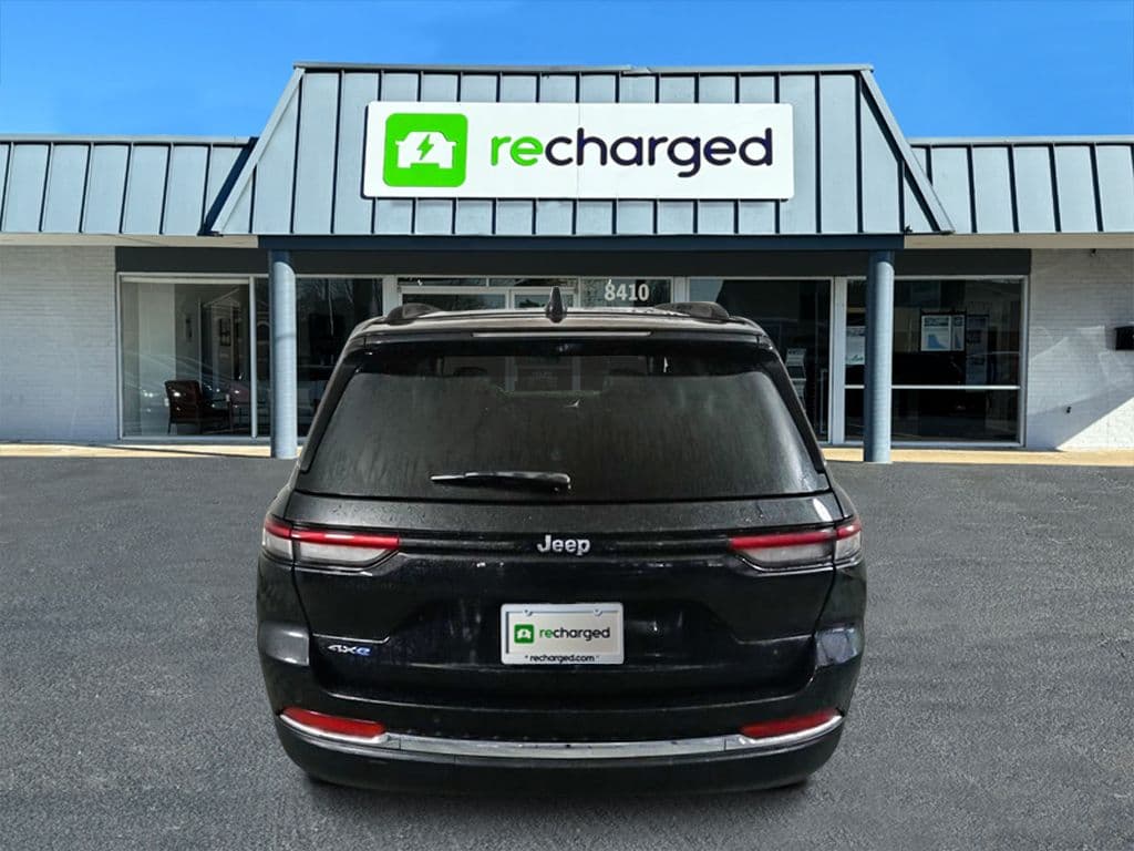 2022 Jeep Grand Cherokee 4xe view 4