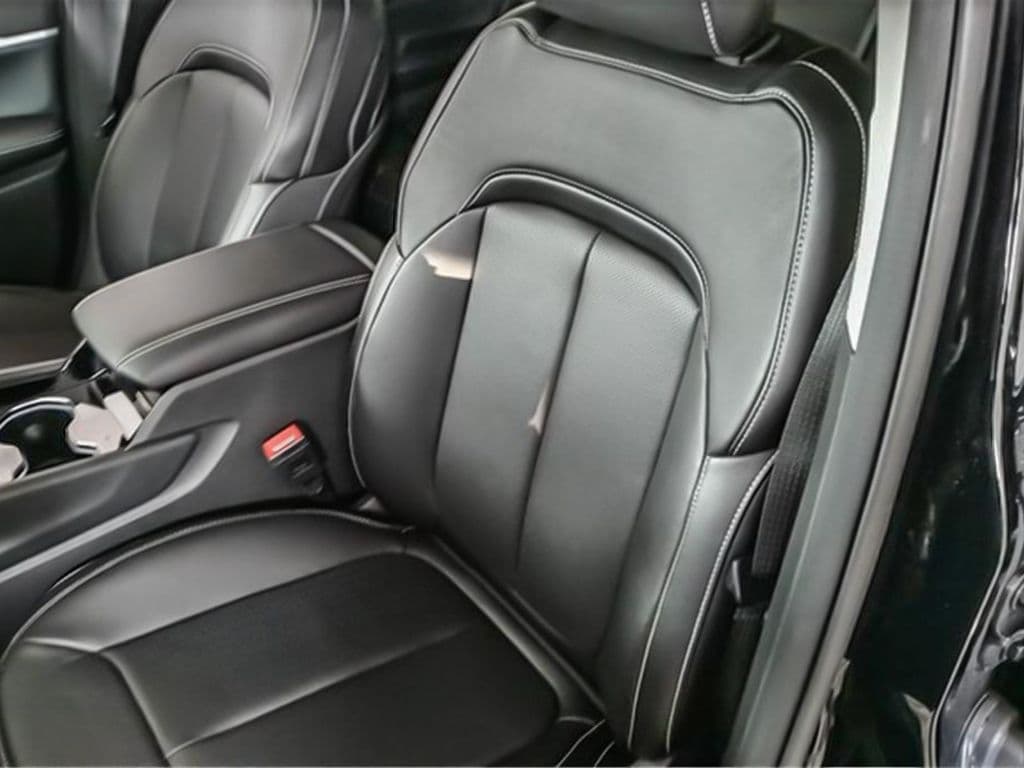 2022 Jeep Grand Cherokee 4xe view 7
