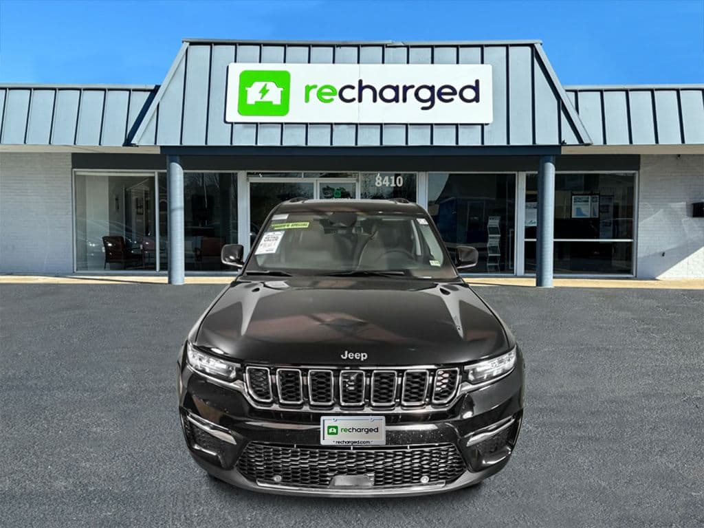 2022 Jeep Grand Cherokee 4xe view 3