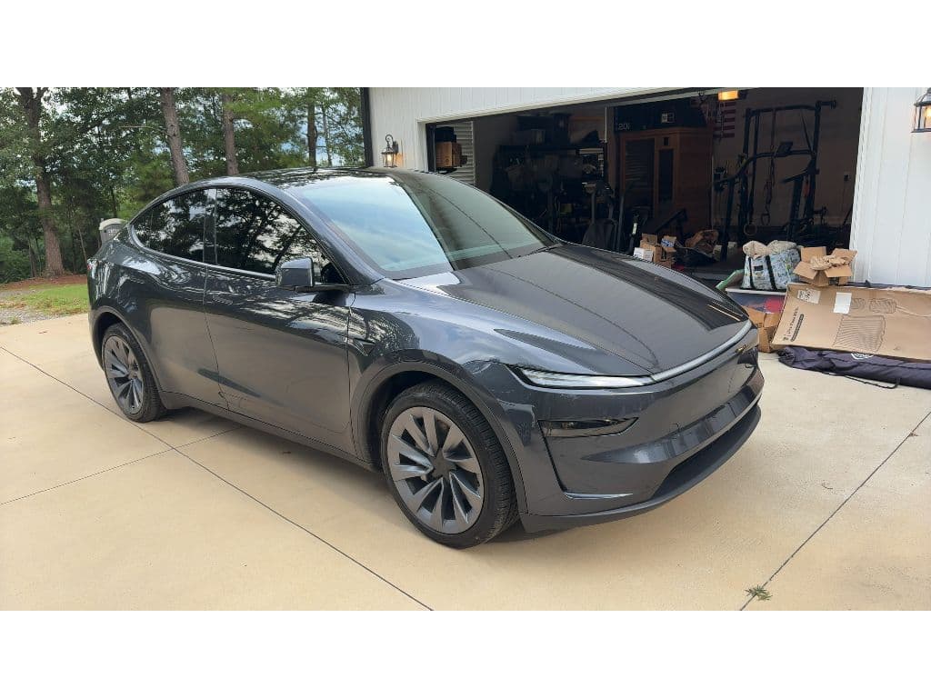 2026 Tesla Model Y view 4