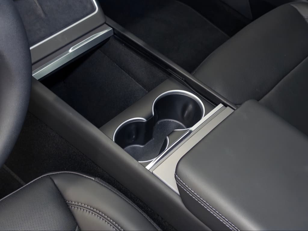 2026 Tesla Model Y view 20