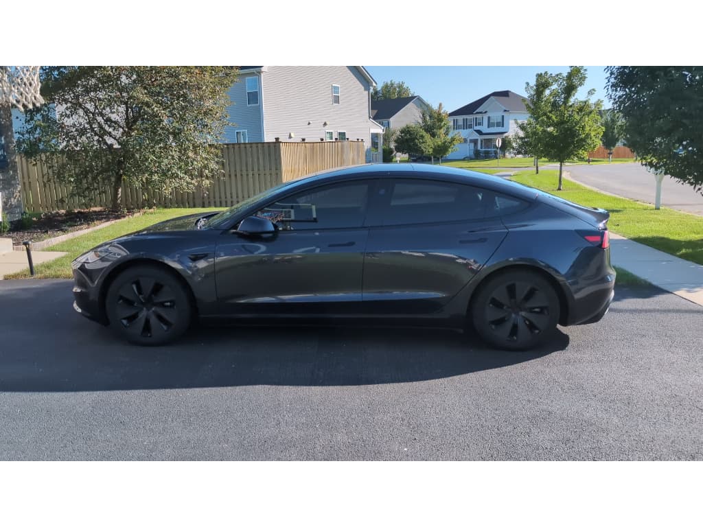 2024 Tesla Model 3 view 2