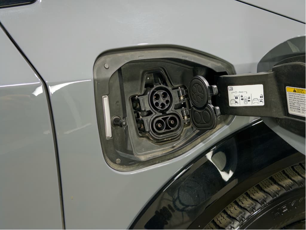 2024 Nissan Ariya view 5