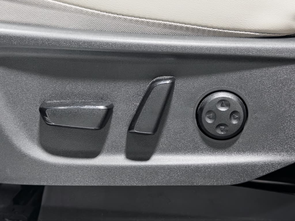 2024 Nissan Ariya view 6