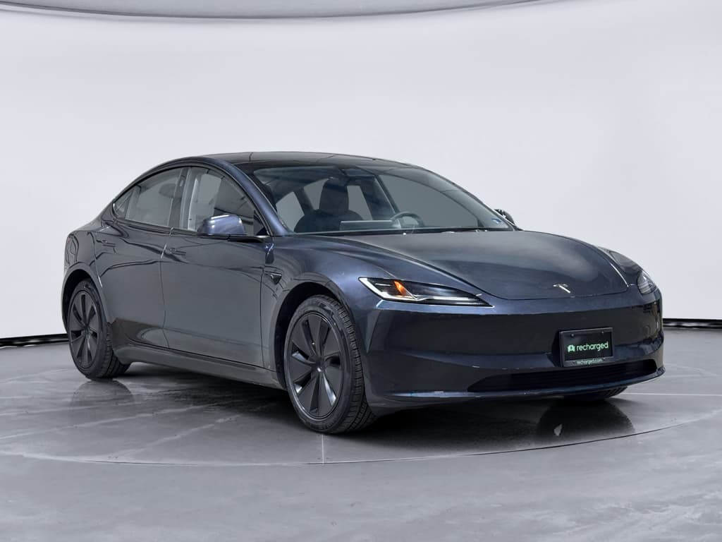 2024 Tesla Model 3 view 4