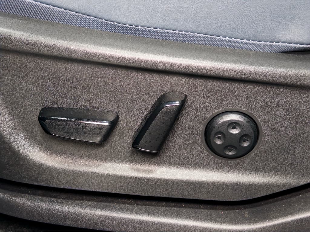 2024 Nissan Ariya view 7
