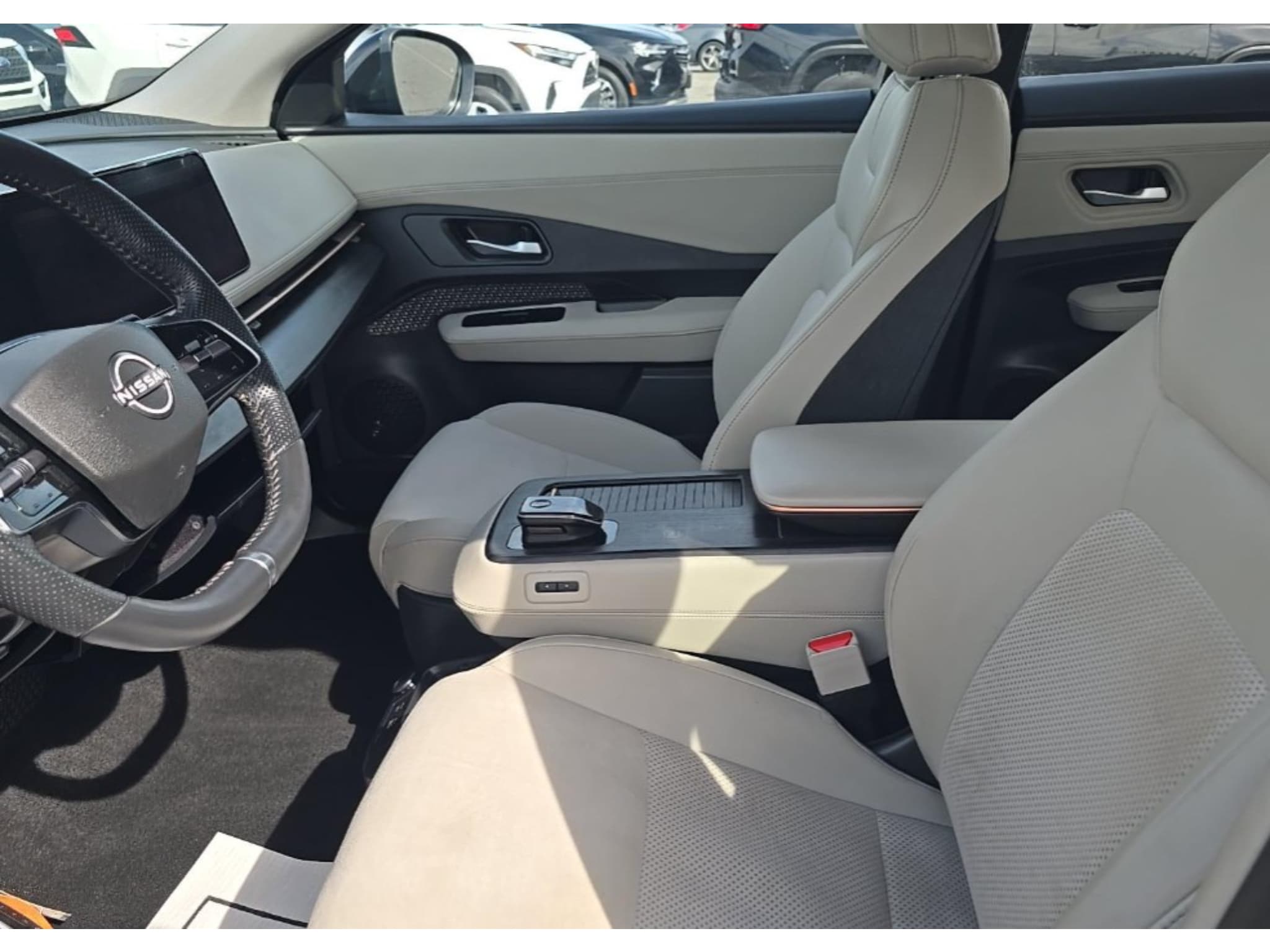 2024 Nissan Ariya view 5