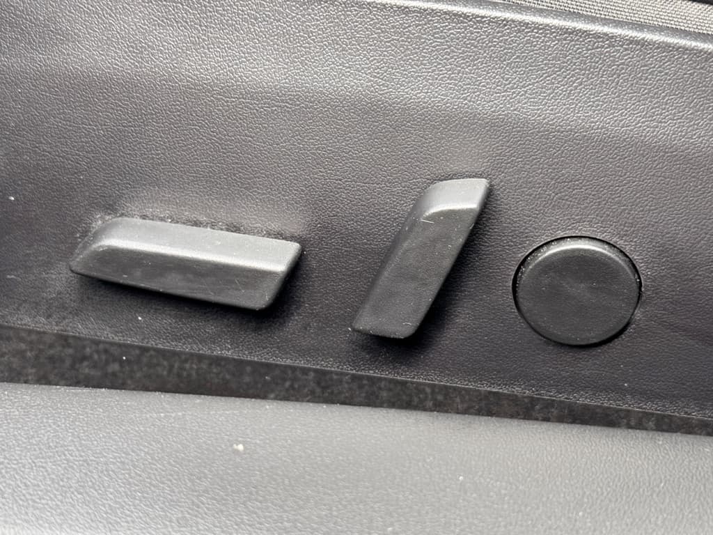 2020 Tesla Model 3 view 7