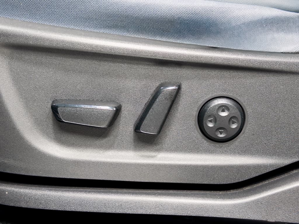 2024 Nissan Ariya view 6