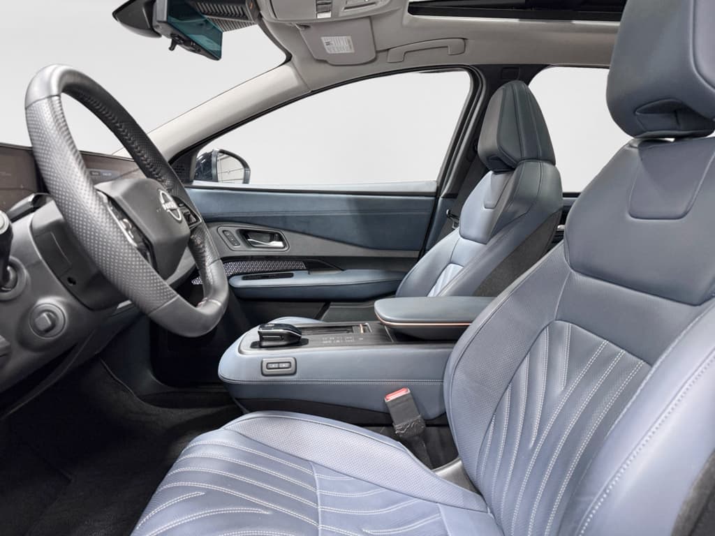 2024 Nissan Ariya view 16