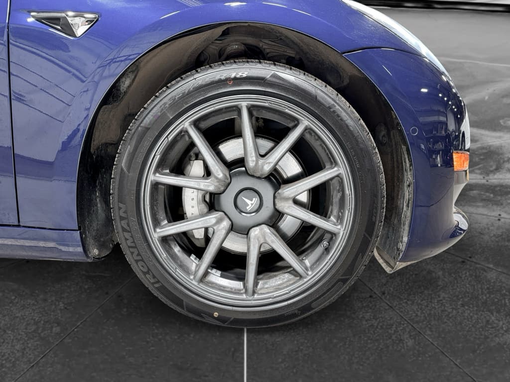 2020 Tesla Model 3 view 34