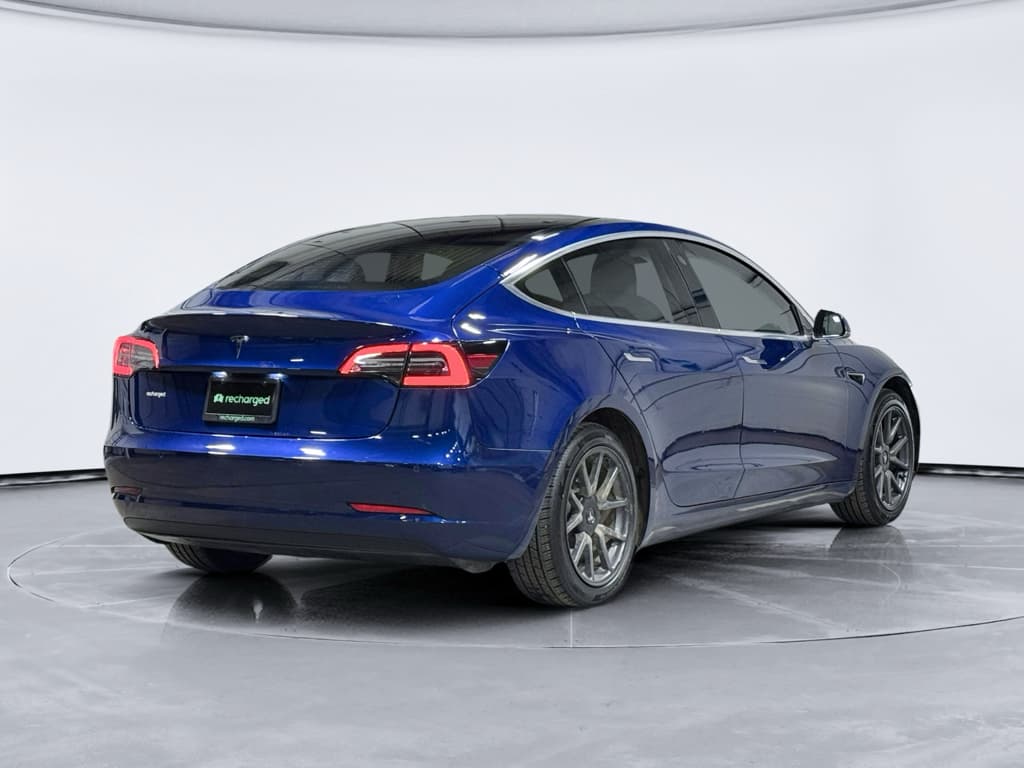 2020 Tesla Model 3 view 3