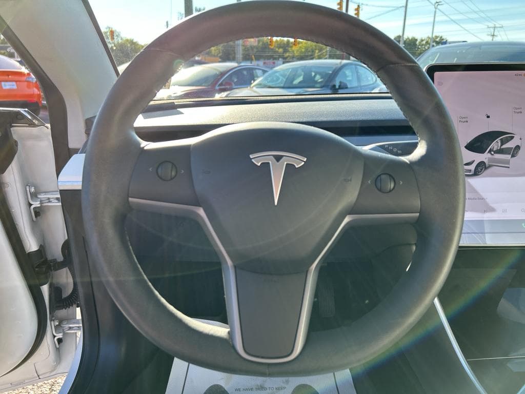 2020 Tesla Model 3 view 7