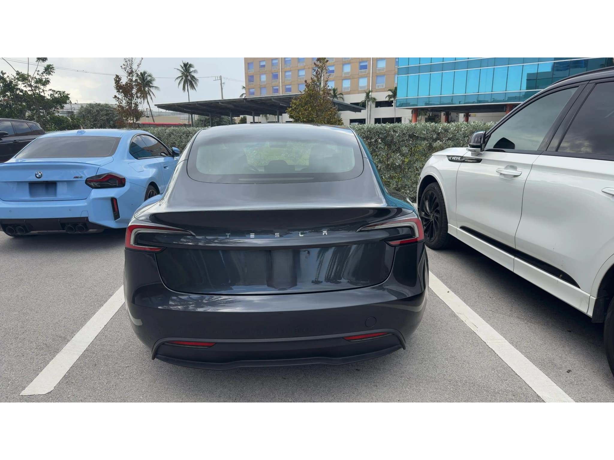 2024 Tesla Model 3 view 4