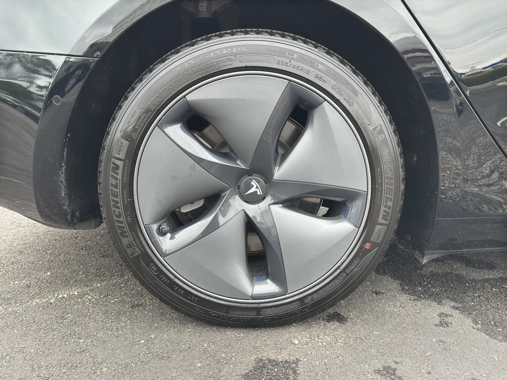 2020 Tesla Model 3 view 26