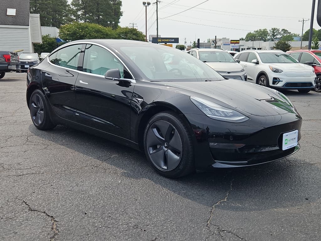 2020 Tesla Model 3 view 4